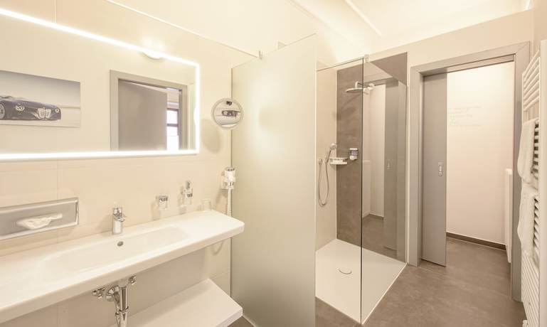 Imagen de la habitación del Hotel DORMERO MaHo Steyr. Foto 5