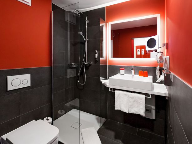 Imagen de la habitación del Hotel DORMERO Roth. Foto 10