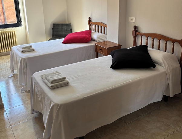 Imagen de la habitación del Hotel DORMERO Sahag&uacute;n. Foto 7