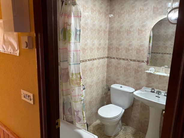 Imagen de la habitación del Hotel DORMERO Sahag&uacute;n. Foto 13