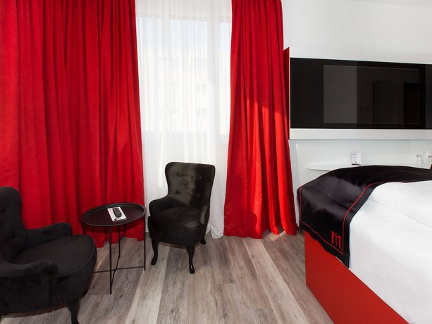 Imagen de la habitación del Hotel DORMERO Salzgitter. Foto 8