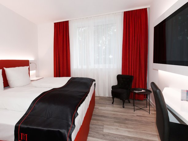 Imagen de la habitación del Hotel DORMERO Salzgitter. Foto 11