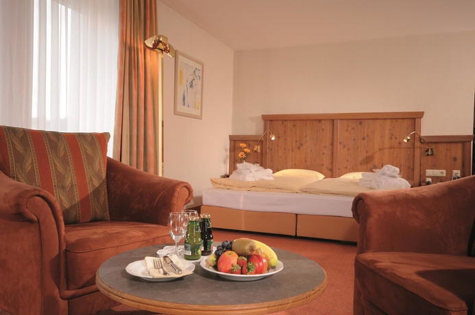 Imagen de la habitación del Hotel DORMERO Weingarten. Foto 7