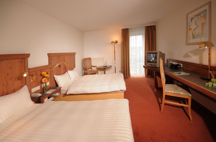 Imagen de la habitación del Hotel DORMERO Weingarten. Foto 12