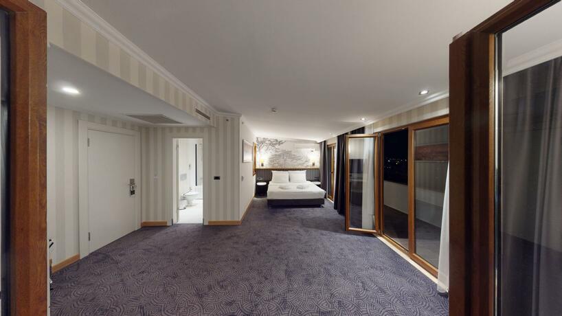 Imagen general del Hotel DOUBLE ROYAL HOTEL. Foto 4