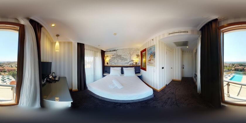 Imagen general del Hotel DOUBLE ROYAL HOTEL. Foto 9