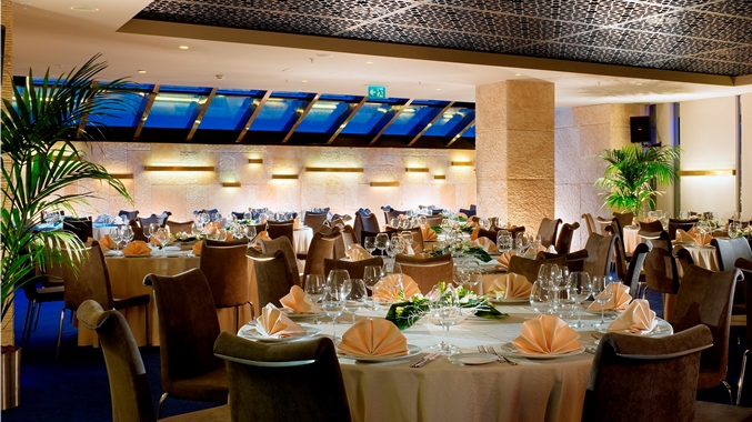 Imagen del bar/restaurante del Hotel DOUBLETREE BY HILTON ISTANBUL - OLD CITY. Foto 13