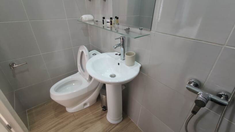 Imagen de la habitación del Hotel DOWNTOWN HOTEL. Foto 12