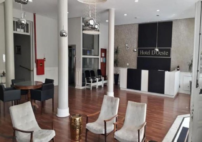 Imagen de los interiores del Hotel D\'Oeste. Foto 16