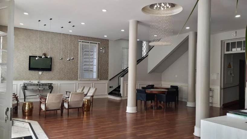Imagen de los interiores del Hotel D\'Oeste. Foto 17