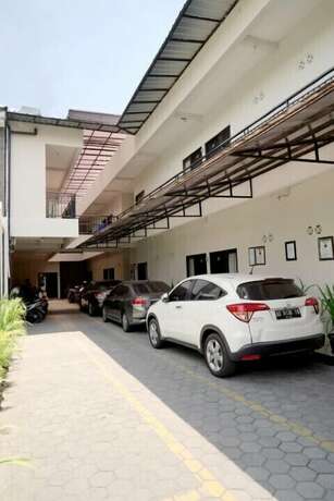 Imagen general del Hotel D'Paragon Tambakboyo. Foto 1