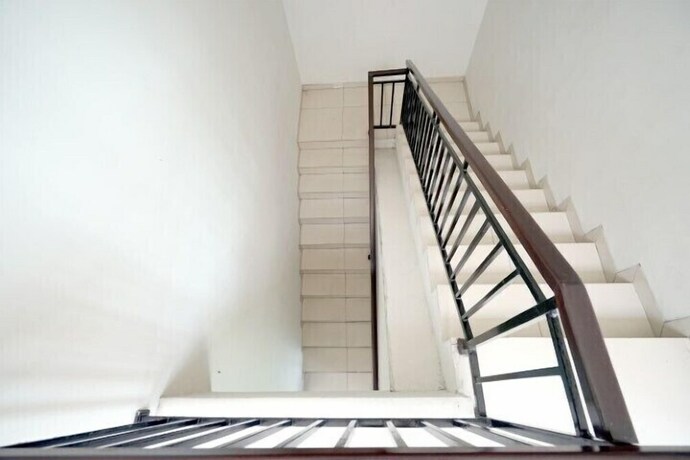 Imagen general del Hotel D'Paragon Tambakboyo. Foto 6