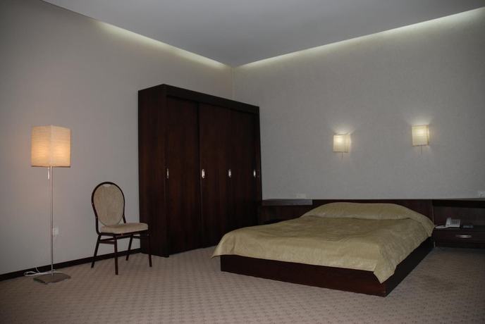 Imagen de la habitación del Hotel D\'Plaza. Foto 3