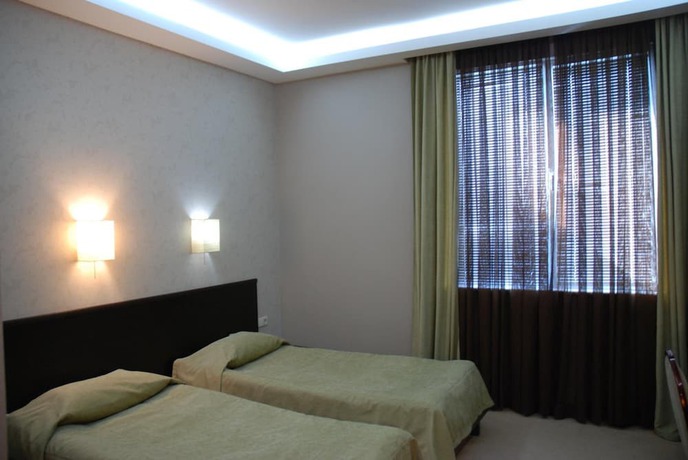 Imagen de la habitación del Hotel D\'Plaza. Foto 9