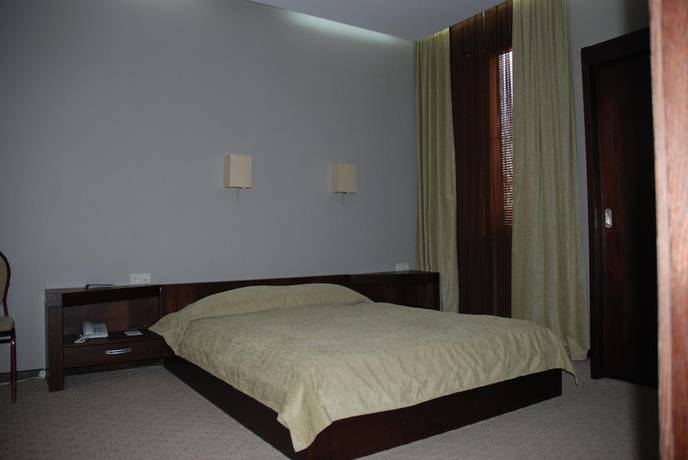 Imagen de la habitación del Hotel D\'Plaza. Foto 15