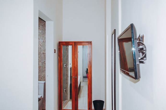 Imagen de la habitación del Hotel DS Residences Peterongan. Foto 6