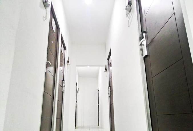 Imagen de la habitación del Hotel DS Residences Peterongan. Foto 11