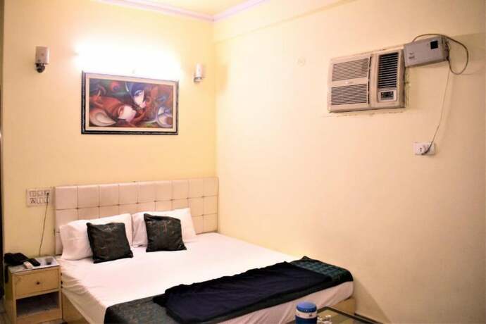 Imagen de la habitación del Hotel DS Residency Varanasi. Foto 17