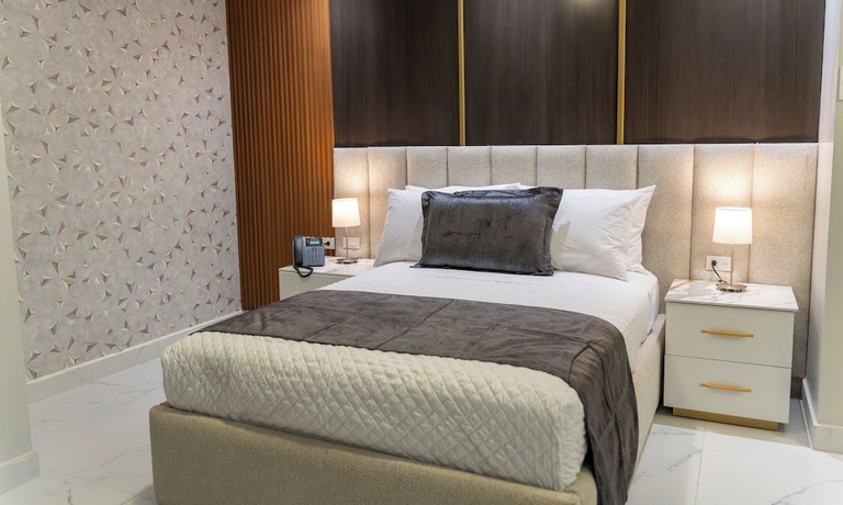 Imagen de la habitación del Hotel DSH. Foto 13
