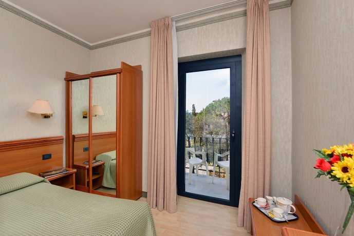 Imagen de la habitación del Hotel DU LAC, Morgnaga. Foto 4