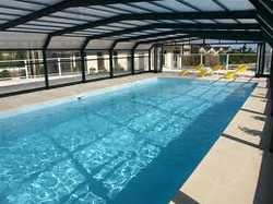 Imagen de la piscina del Hotel DUGUESCLIN RESIDENCE. Foto 3