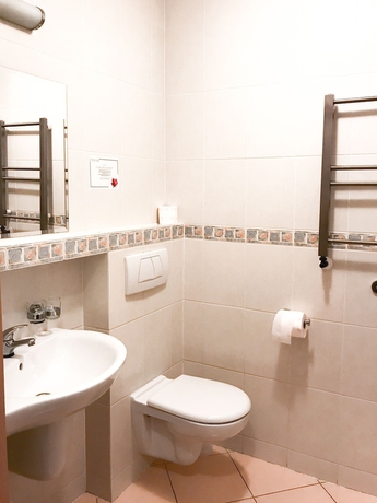 Imagen de la habitación del Hotel DW Albatros Medical Spa. Foto 15