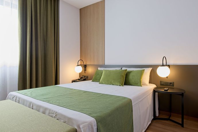 Imagen de la habitación del Hotel DWO Colours Alcalá. Foto 10