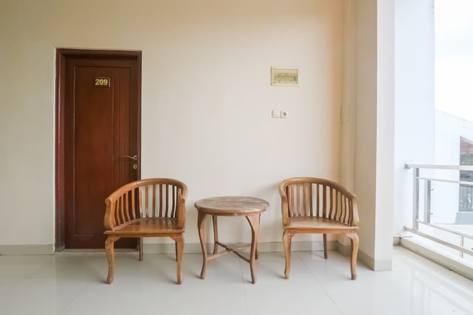 Imagen general del Hotel D'Waru Homestay Syariah near Jl Slamet Riyadi Mitra RedDoorz. Foto 1