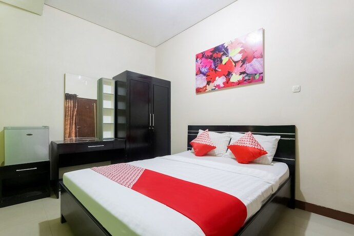 Imagen general del Hotel D'Waru Homestay Syariah near Jl Slamet Riyadi Mitra RedDoorz. Foto 7