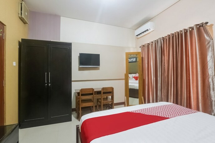 Imagen general del Hotel D'Waru Homestay Syariah near Jl Slamet Riyadi Mitra RedDoorz. Foto 9