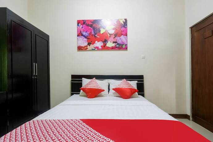 Imagen general del Hotel D'Waru Homestay Syariah near Jl Slamet Riyadi Mitra RedDoorz. Foto 13