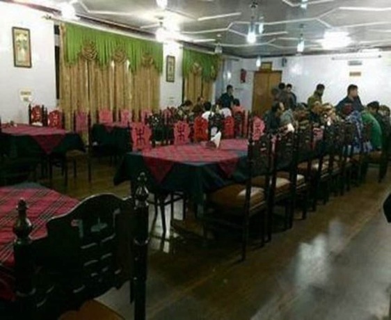 Imagen del bar/restaurante del Hotel D\'Zojila - Kargil. Foto 6