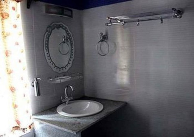 Imagen de la habitación del Hotel D\'Zojila - Kargil. Foto 9