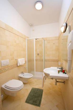 Imagen de la habitación del Hotel Da Angelo. Foto 4