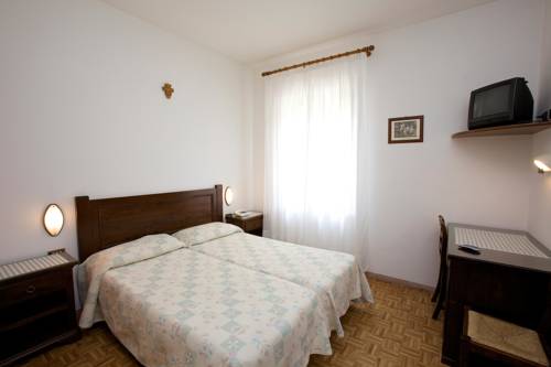 Imagen de la habitación del Hotel Da Angelo. Foto 11