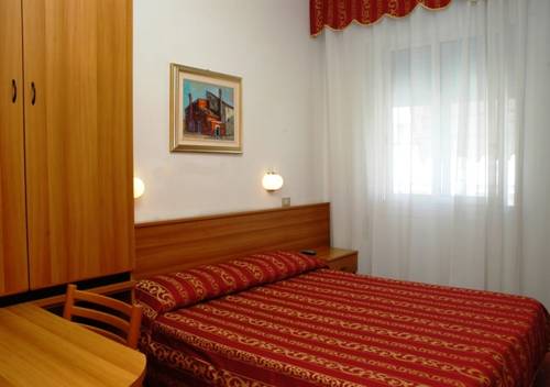 Imagen de la habitación del Hotel Da Mario. Foto 7