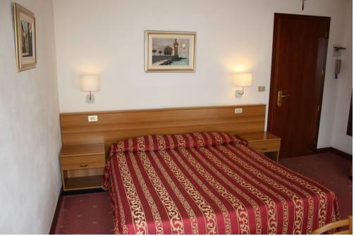 Imagen de la habitación del Hotel Da Mario. Foto 11