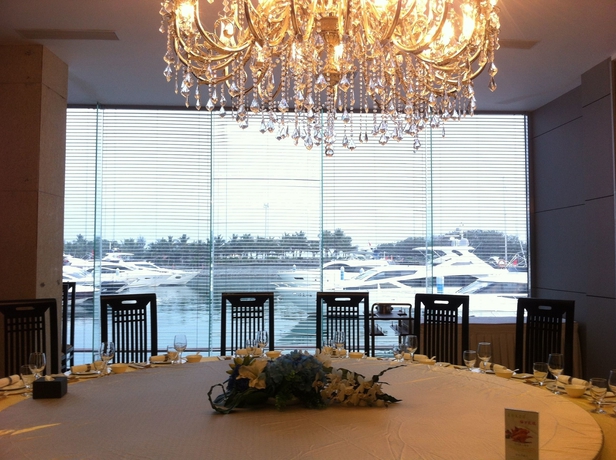 Imagen del bar/restaurante del Hotel Da Mei Sha Yacht Club Resort. Foto 12
