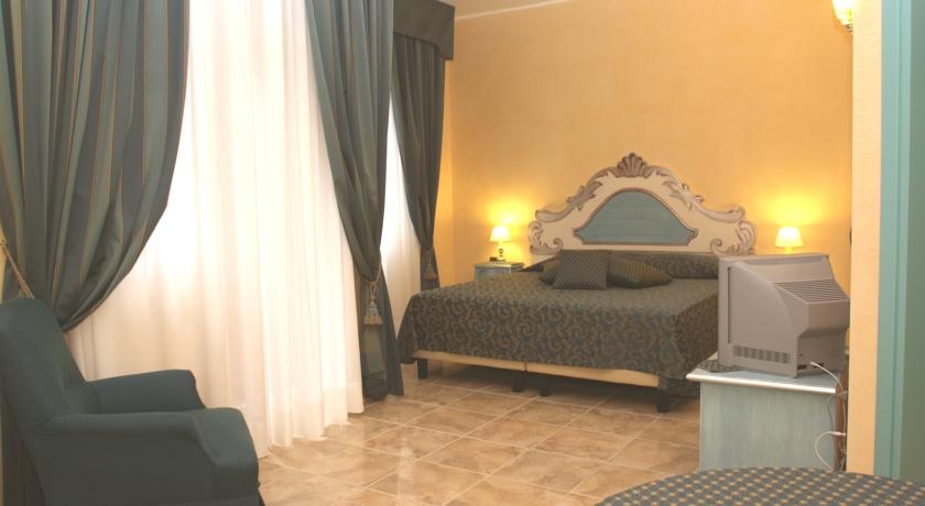 Imagen de la habitación del Hotel Da O Vittorio. Foto 6