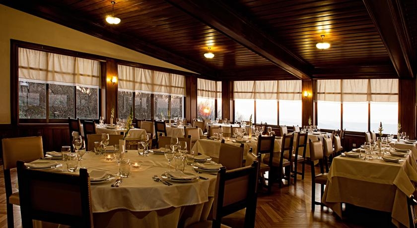 Imagen del bar/restaurante del Hotel Da Penha. Foto 2