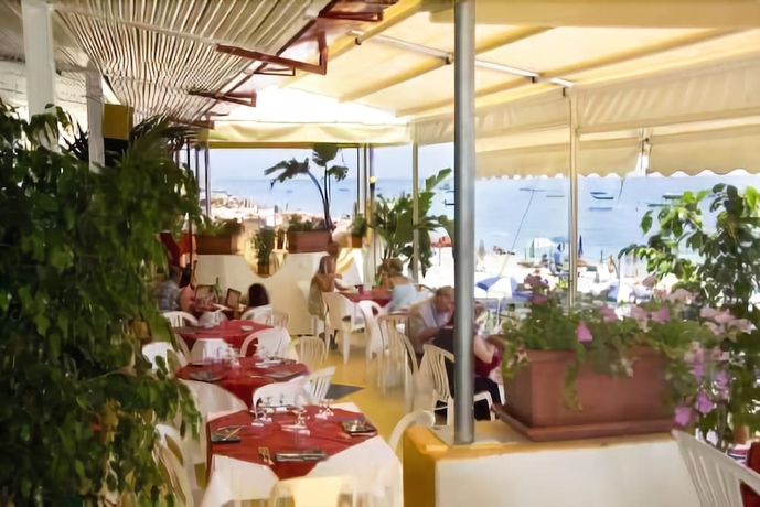 Imagen del bar/restaurante del Hotel Da Peppe. Foto 4