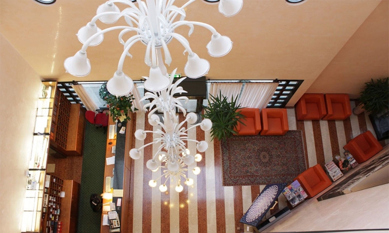 Imagen de los interiores del Hotel Da Porto. Foto 17