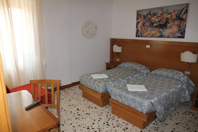Imagen de la habitación del Hotel Da Remo. Foto 5