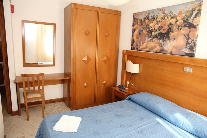 Imagen de la habitación del Hotel Da Remo. Foto 6