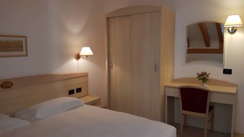 Imagen de la habitación del Hotel Da Remo, Levico Terme. Foto 6