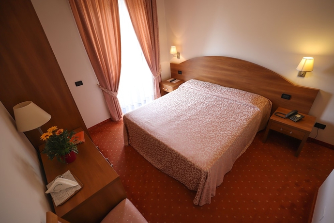 Imagen de la habitación del Hotel Da Roberto. Foto 9