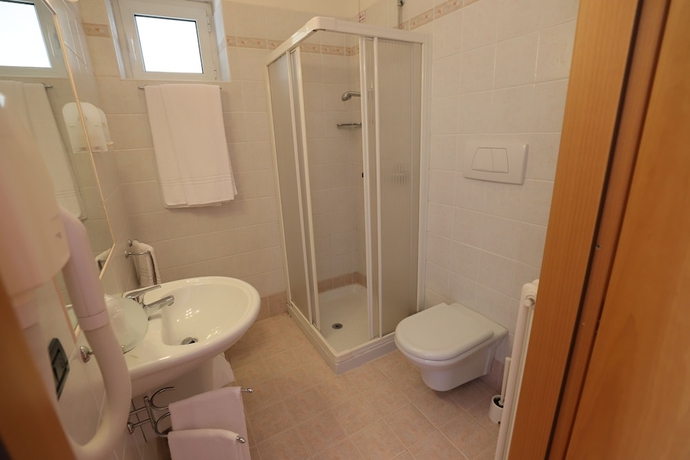 Imagen de la habitación del Hotel Da Roberto. Foto 15