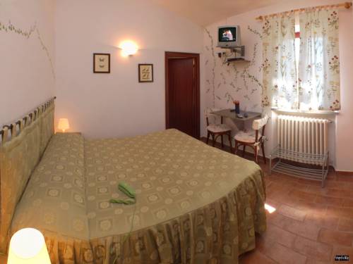 Imagen de la habitación del Hotel Da Vestro. Foto 13