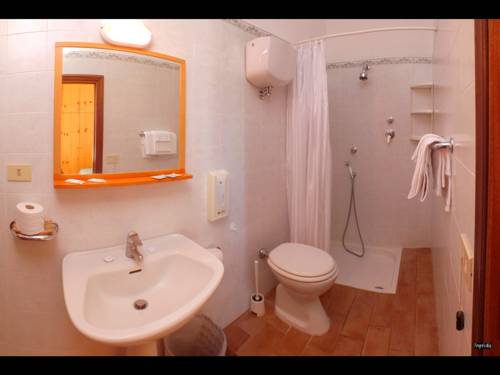 Imagen de la habitación del Hotel Da Vestro. Foto 14