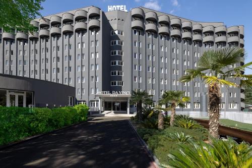 Imagen de los exteriores del Hotel Da Vinci, Mil&aacute;n. Foto 11